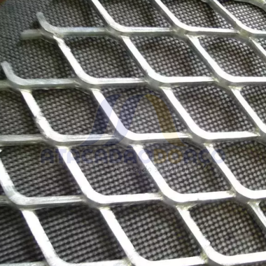 Chapa Expandida Alum. (M 14 Fio 28 - 30m x 1,00m)           